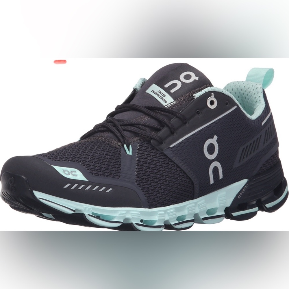 On Running Women’s Cloudflow Running Shoes in Grey/Jade W 8.5